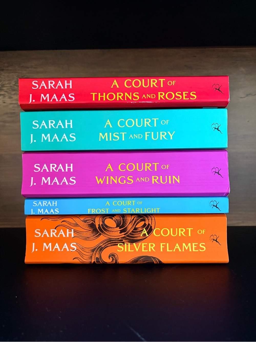 A Court of Thorns and Roses books 1-5 Sarah J. Maas